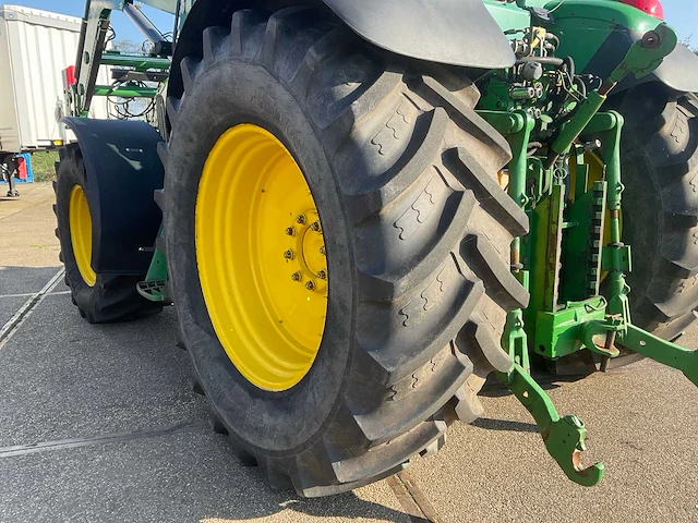 2002 john deere 6820 vierwielaangedreven landbouwtractor met voorlader - afbeelding 9 van  51