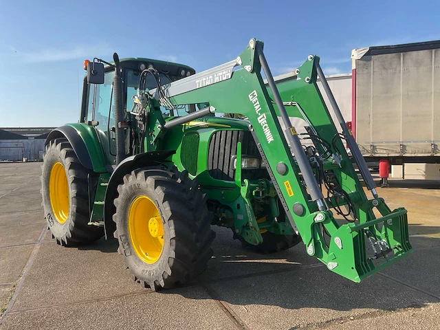 2002 john deere 6820 vierwielaangedreven landbouwtractor met voorlader - afbeelding 34 van  51