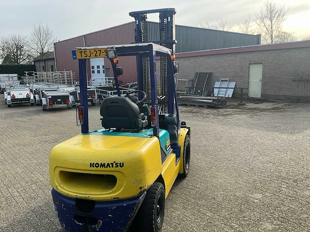 2002 komatsu pd30t-14 vorkheftruck - afbeelding 22 van  25