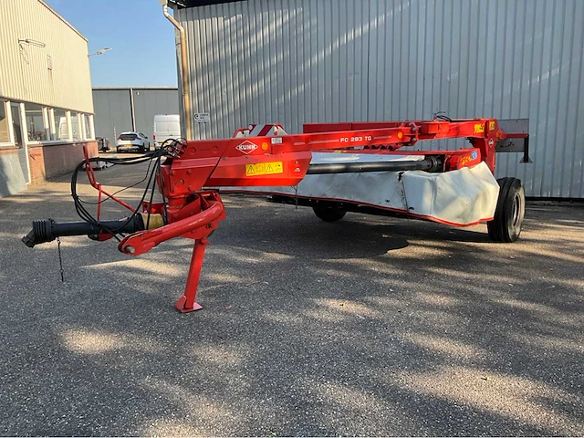 2002 kuhn fc 283 tg maaimachine met kneuzer - afbeelding 1 van  24