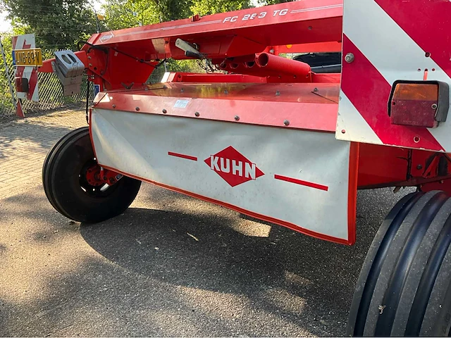 2002 kuhn fc 283 tg maaimachine met kneuzer - afbeelding 13 van  24