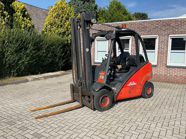 2002 linde h 25 t vorkheftruck - afbeelding 1 van  10