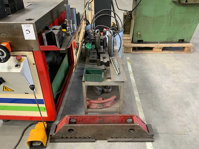 2002 loar, s.a. bendhor - 30 cnc horizontale universele buigmachine - afbeelding 2 van  11