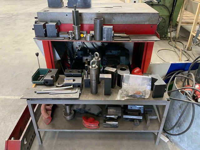 2002 loar, s.a. bendhor - 30 cnc horizontale universele buigmachine - afbeelding 3 van  11