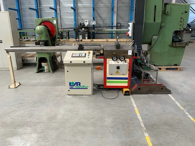 2002 loar, s.a. bendhor - 30 cnc horizontale universele buigmachine - afbeelding 4 van  11