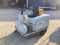 2002 mach line mach3 e zelfrijdende veegmachine - afbeelding 1 van  11