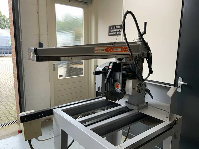 2002 maggi junior 640 radiaal afkortcirkelzaagmachine - afbeelding 2 van  9