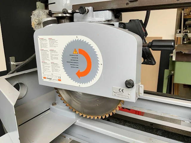 2002 maggi junior 640 radiaal afkortcirkelzaagmachine - afbeelding 4 van  9