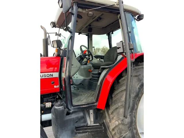 2002 massey ferguson 4355 powershuttle 24/24 vierwielaangedreven landbouwtractor - afbeelding 14 van  31