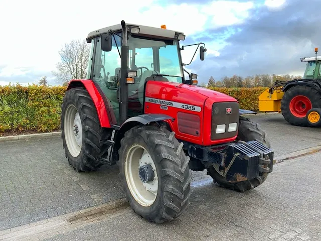 2002 massey ferguson 4355 powershuttle 24/24 vierwielaangedreven landbouwtractor - afbeelding 12 van  31