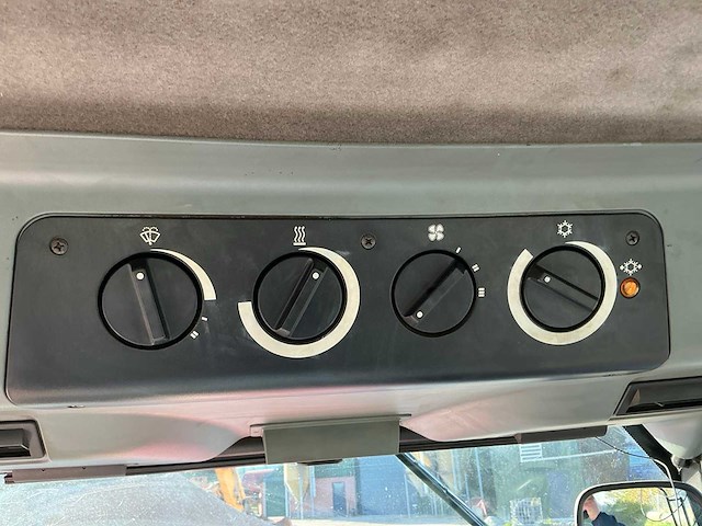 2002 mccormick mtx 155 vierwielaangedreven landbouwtractor - afbeelding 30 van  38