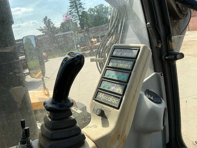 2002 mecalac 12mxt graaflaadmachine - afbeelding 27 van  42