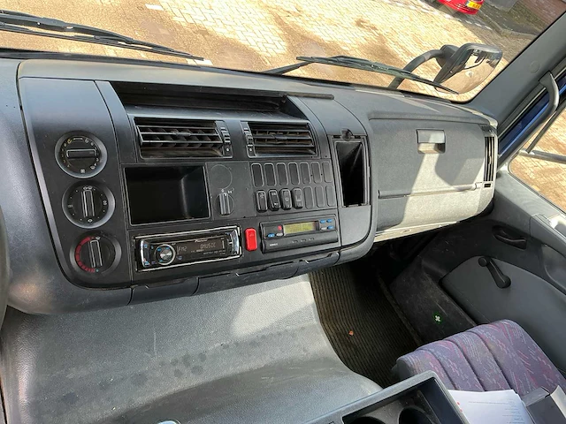 2002 mercedes-benz atego 950.53 vrachtwagen/oprijwagen - afbeelding 5 van  59