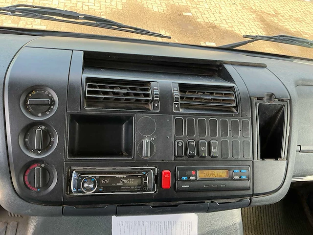 2002 mercedes-benz atego 950.53 vrachtwagen/oprijwagen - afbeelding 8 van  59