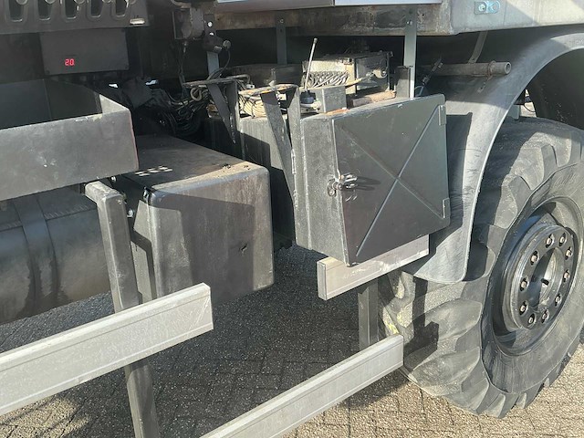 2002 mercedes-benz unimog u2150l met palfinger pk 9501 kraan en hoogwerkerbak - afbeelding 30 van  69