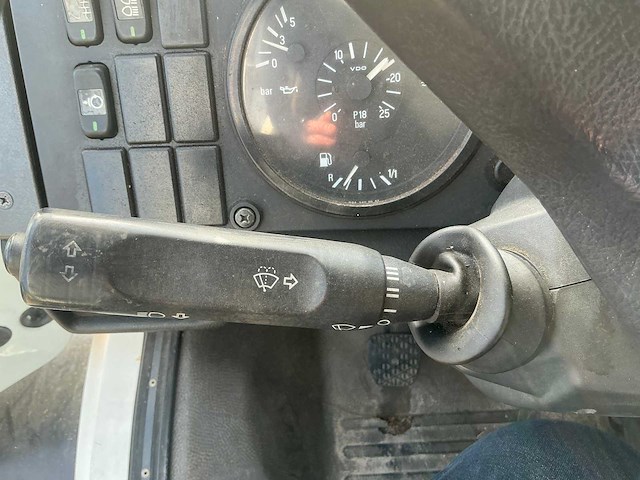 2002 mercedes-benz unimog u2150l met palfinger pk 9501 kraan en hoogwerkerbak - afbeelding 48 van  69