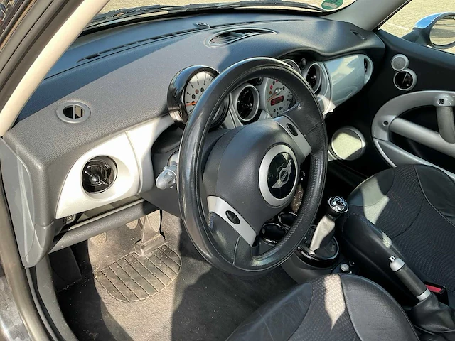 2002 mini mini personenauto - afbeelding 24 van  41