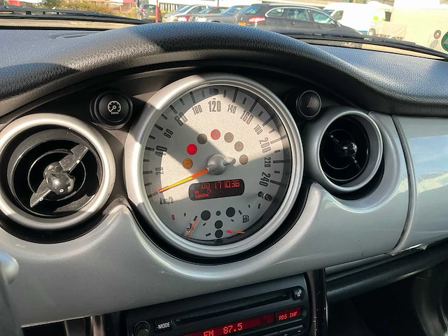 2002 mini mini personenauto - afbeelding 29 van  41
