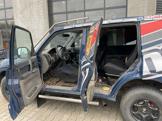 2002 mitsubishi pajero 3.2 di-d glx lb terreinwagen - afbeelding 25 van  25