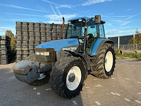 2002 new holland tm135 vierwielaangedreven landbouwtractor - afbeelding 1 van  40