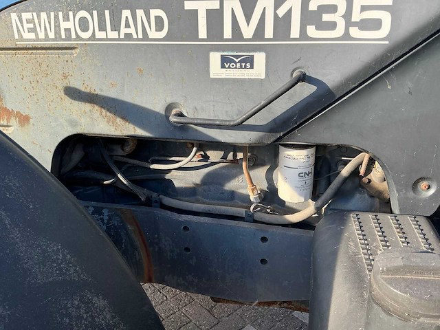 2002 new holland tm135 vierwielaangedreven landbouwtractor - afbeelding 13 van  40