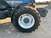 2002 new holland tm135 vierwielaangedreven landbouwtractor - afbeelding 20 van  40