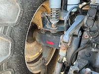 2002 new holland tm135 vierwielaangedreven landbouwtractor - afbeelding 9 van  40