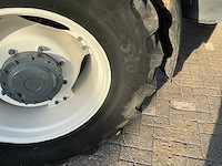 2002 new holland tm135 vierwielaangedreven landbouwtractor - afbeelding 15 van  40