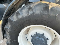 2002 new holland tm135 vierwielaangedreven landbouwtractor - afbeelding 21 van  40