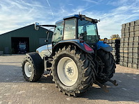 2002 new holland tm135 vierwielaangedreven landbouwtractor - afbeelding 23 van  40