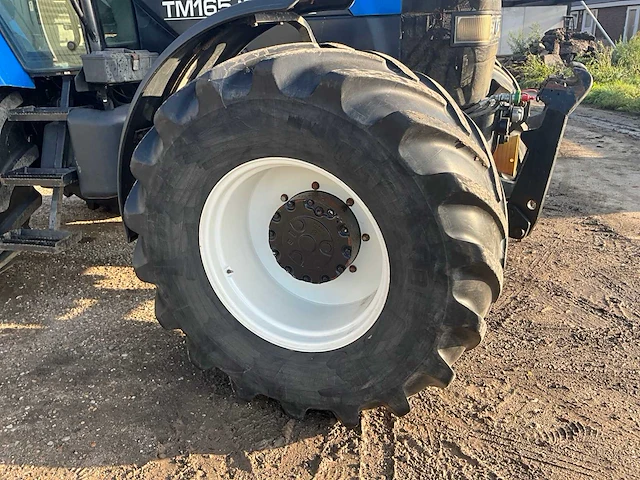 2002 new holland tm165 vierwielaangedreven landbouwtractor - afbeelding 19 van  42