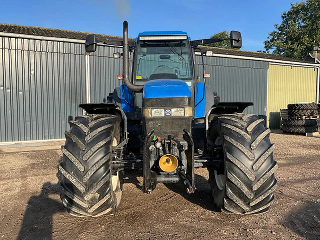 2002 new holland tm165 vierwielaangedreven landbouwtractor - afbeelding 23 van  42