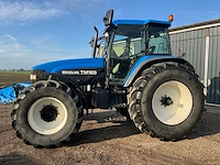 2002 new holland tm165 vierwielaangedreven landbouwtractor - afbeelding 38 van  42
