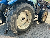 2002 new holland ts100 vierwielaangedreven landbouwtractor - afbeelding 9 van  46