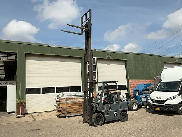 2002 nissan pj02 vorkheftruck - afbeelding 1 van  15