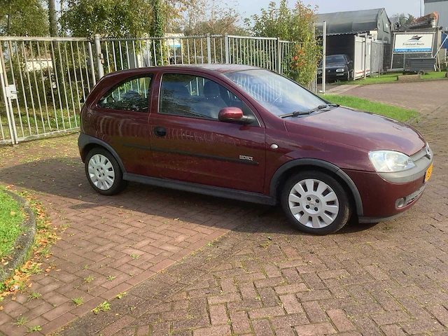 2002 opel corsa 1.2-16v elegance personenauto - afbeelding 3 van  9
