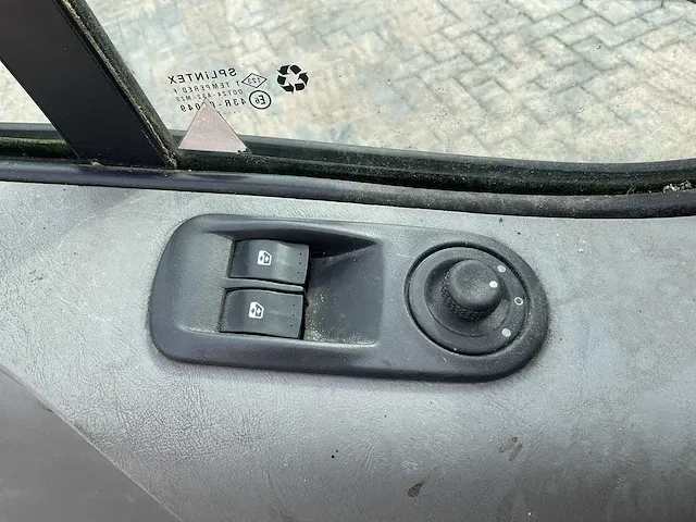2002 opel vivaro - 1.9 tdi l1h1 bedrijfswagen - afbeelding 8 van  26
