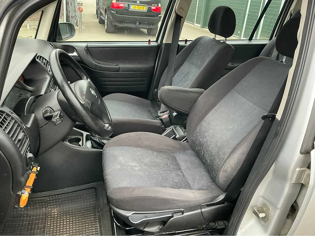 2002 opel zafira personenauto - afbeelding 9 van  25