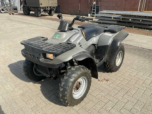 2002 polaris magnum 325hds quad - afbeelding 1 van  17