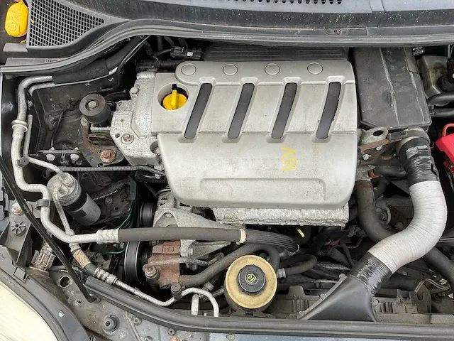 2002 renault scénic personenauto - afbeelding 6 van  37