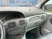 2002 renault scénic personenauto - afbeelding 13 van  37
