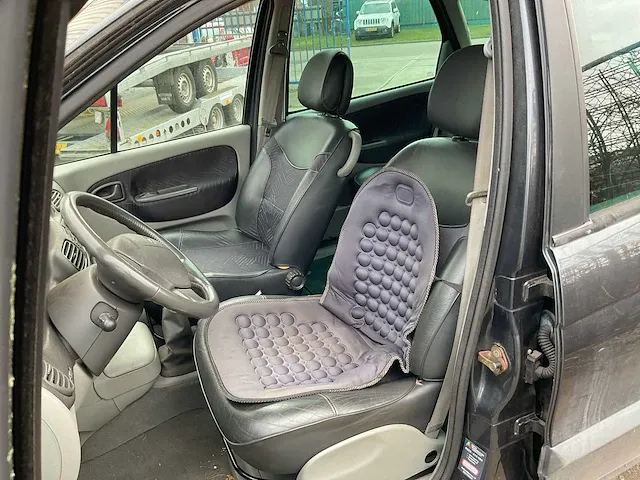2002 renault scénic personenauto - afbeelding 15 van  37