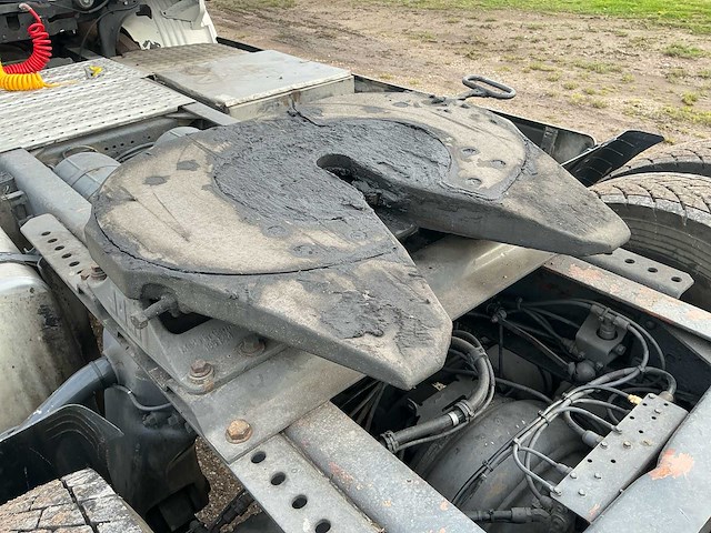 2002 scania 164l 480 vrachtwagen - afbeelding 5 van  46