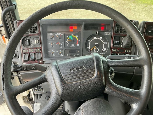 2002 scania 164l 480 vrachtwagen - afbeelding 25 van  46