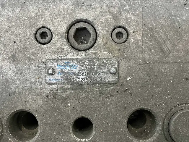 2002 schüco hydraulikpresse pers - afbeelding 2 van  11