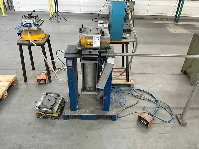 2002 schüco hydraulikpresse pers - afbeelding 4 van  11