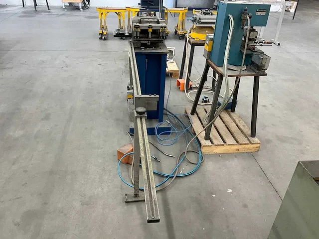 2002 schüco hydraulikpresse pers - afbeelding 6 van  11