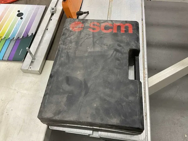 2002 scm si 300 s formaatcirkelzaagmachine - afbeelding 2 van  13