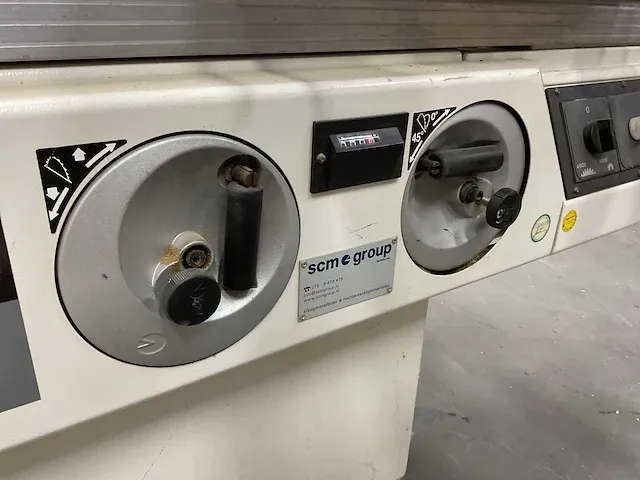 2002 scm si 300 s formaatcirkelzaagmachine - afbeelding 7 van  13
