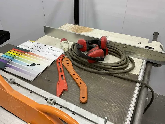 2002 scm si 300 s formaatcirkelzaagmachine - afbeelding 10 van  13